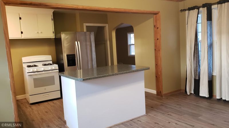 6029 Bryant Ave N, Brooklyn Center, MN 55430
