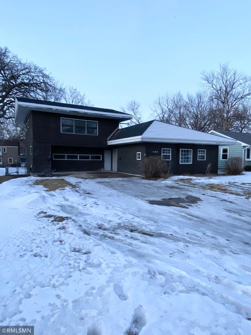 545 Madson Ave SW, Hutchinson, MN 55350