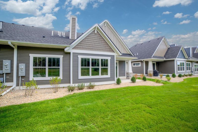 13703 Brookside Pa, Rosemount, MN 55068