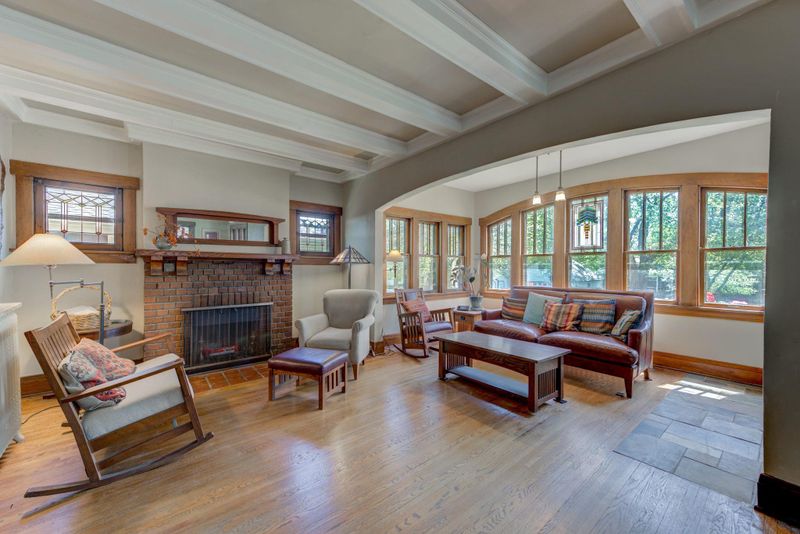1001 Osceola Ave, Saint Paul, MN 55105