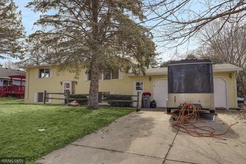 1011 Barron Rd, Faribault, MN 55021