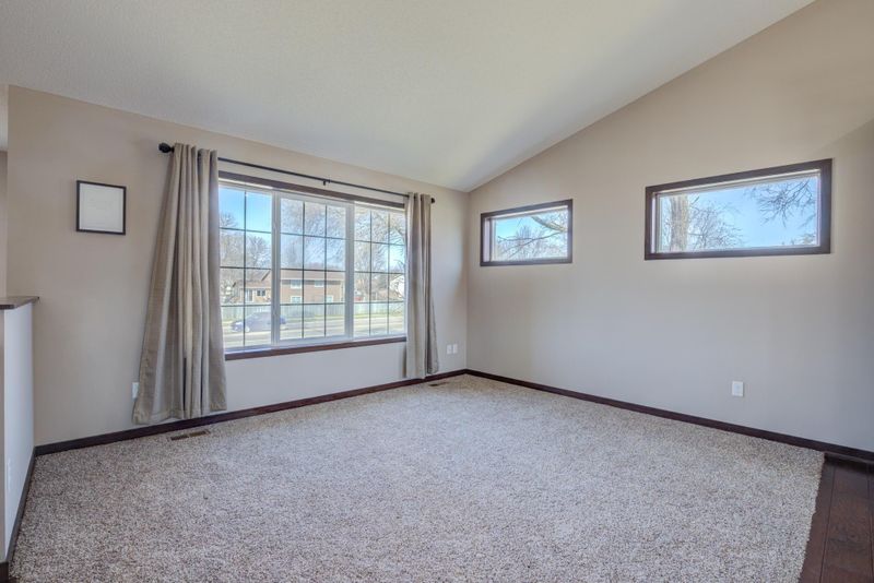 12019 Round Lake Blvd NW, Coon Rapids, MN 55433