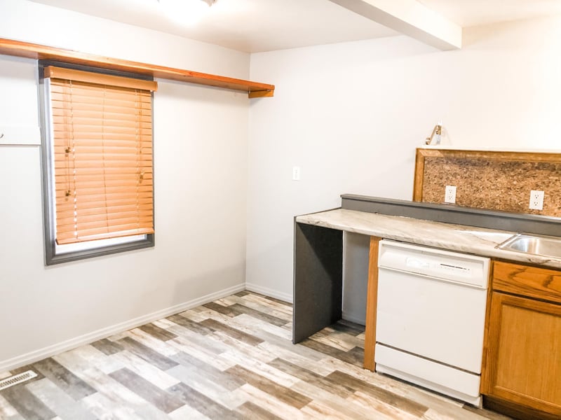222 Central Ave, Kenneth, MN 56147