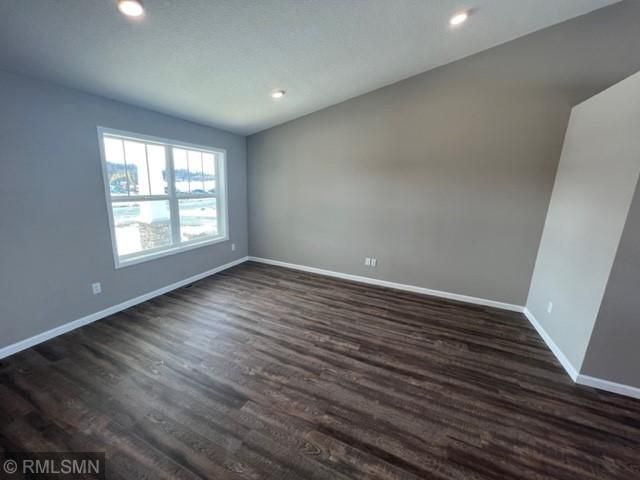 9194 25th St NE, Saint Michael, MN 55376
