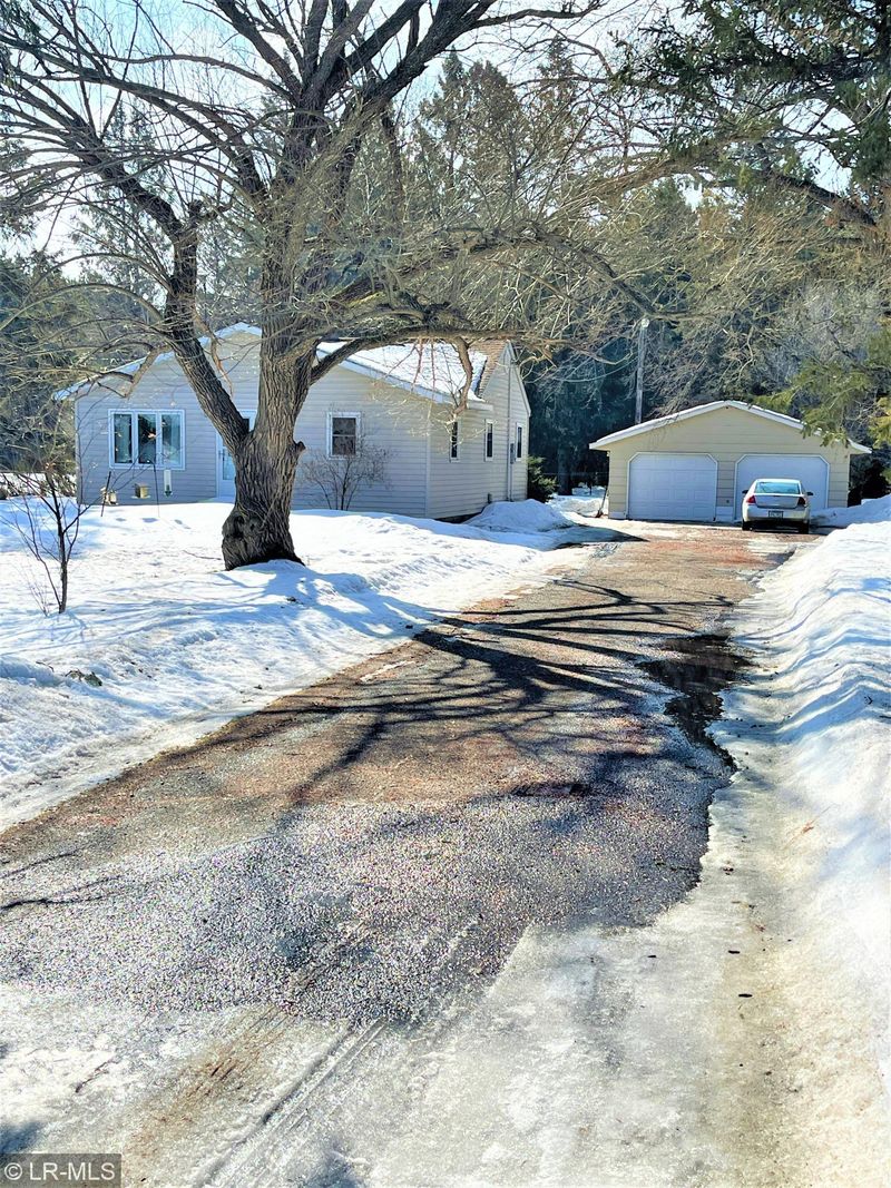 14795 150th St, Wadena, MN 56482