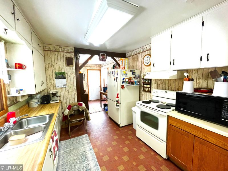 14795 150th St, Wadena, MN 56482