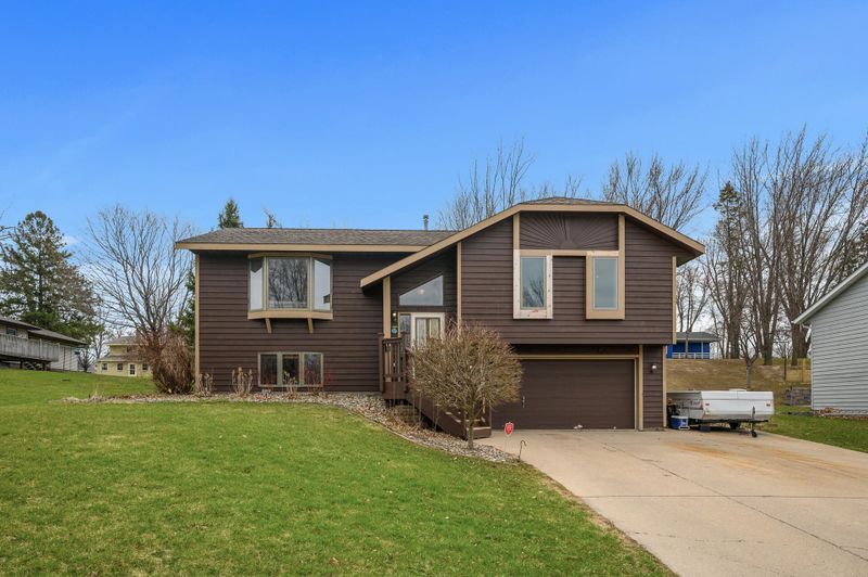 404 6th St NE, New Prague, MN 56071