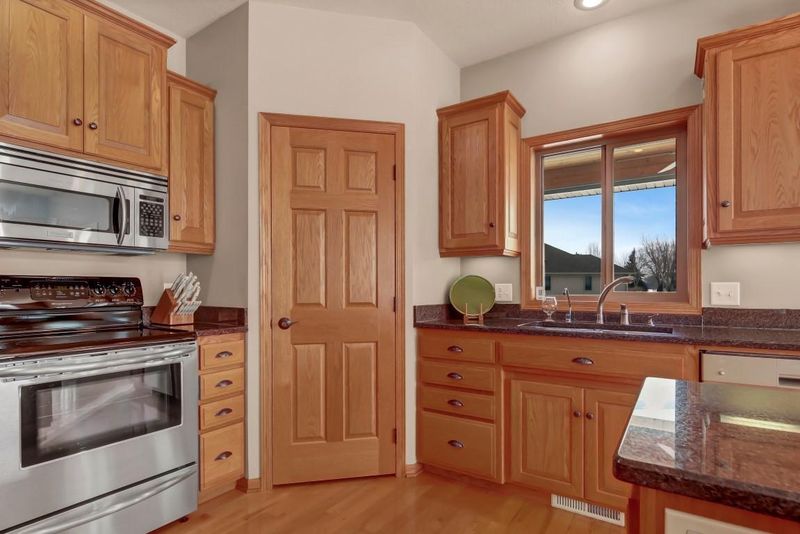 206 Golf Ct, Cold Spring, MN 56320