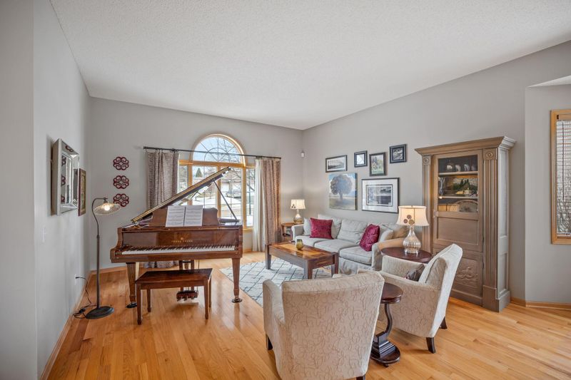 202 Heartland Rd, Buffalo, MN 55313
