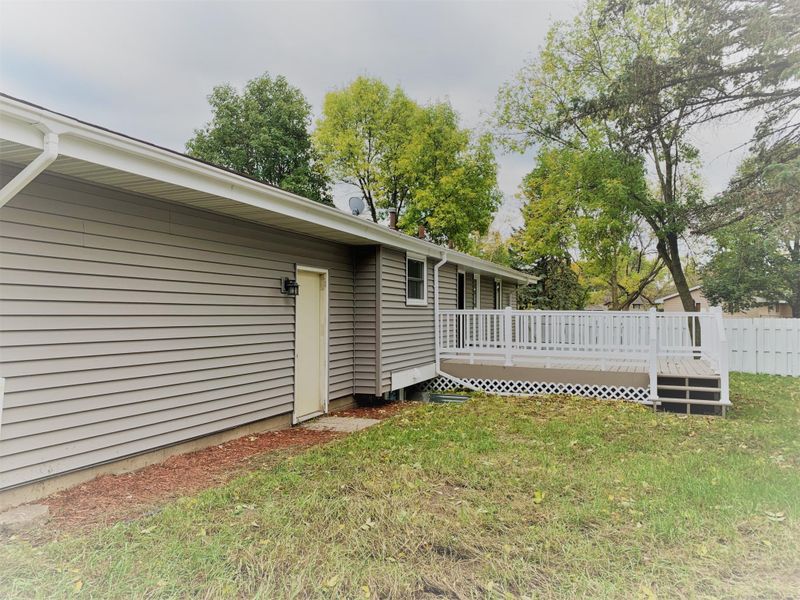 3751 Ridge Ave, Anoka, MN 55303