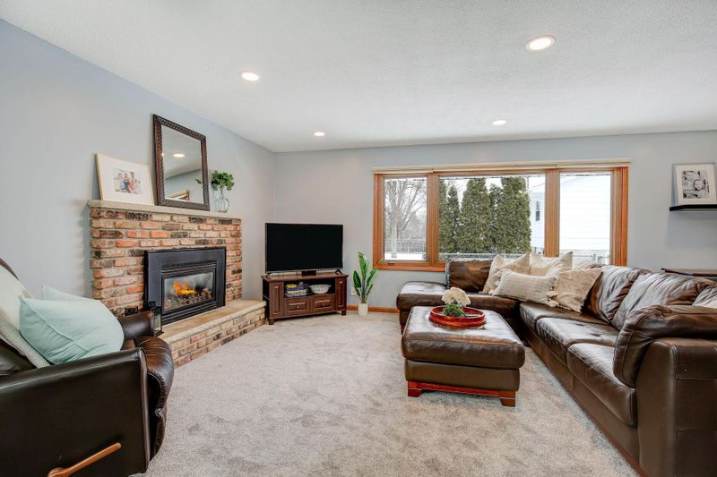 3431 Vivian Ave, Shoreview, MN 55126