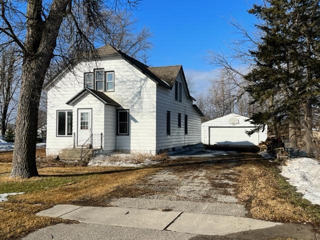 405 2nd St W, Chokio, MN 56221