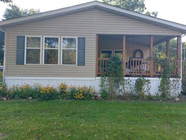 800 Quarry Spring St W, Kasota, MN 56050