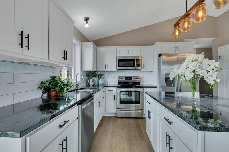 31019 Goldfinch, Rockville, MN 56369