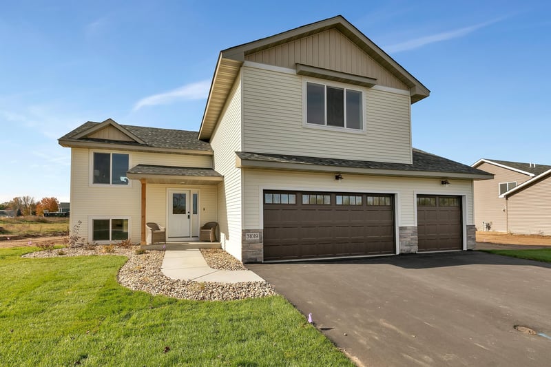 31019 Goldfinch, Rockville, MN 56369