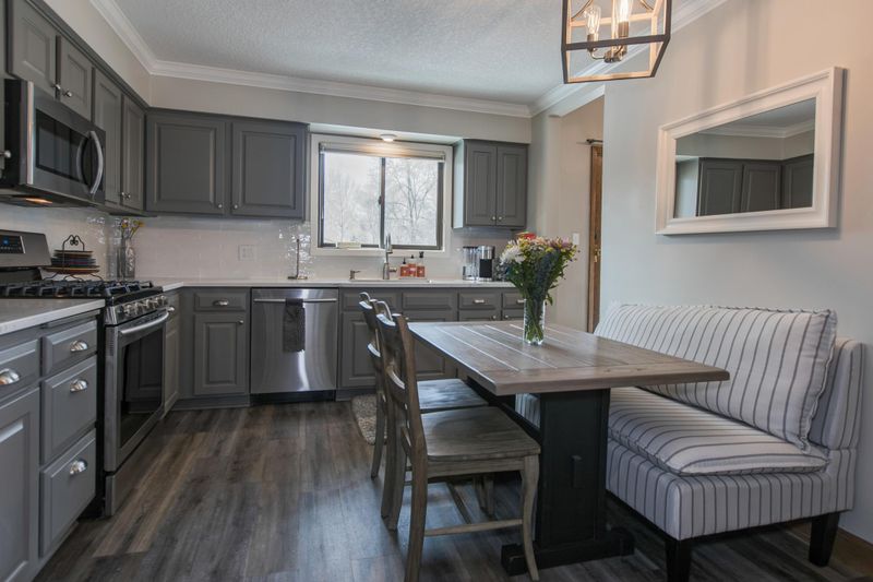 11005 Maple Valley Dr, Maple Grove, MN 55369