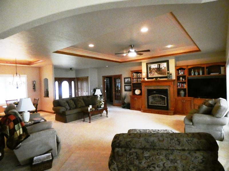 2 Rosemary Ln, Slayton, MN 56172