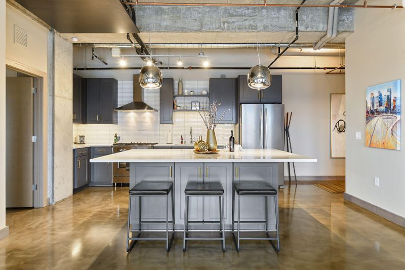 728 N 3rd St #901, Minneapolis, MN 55401