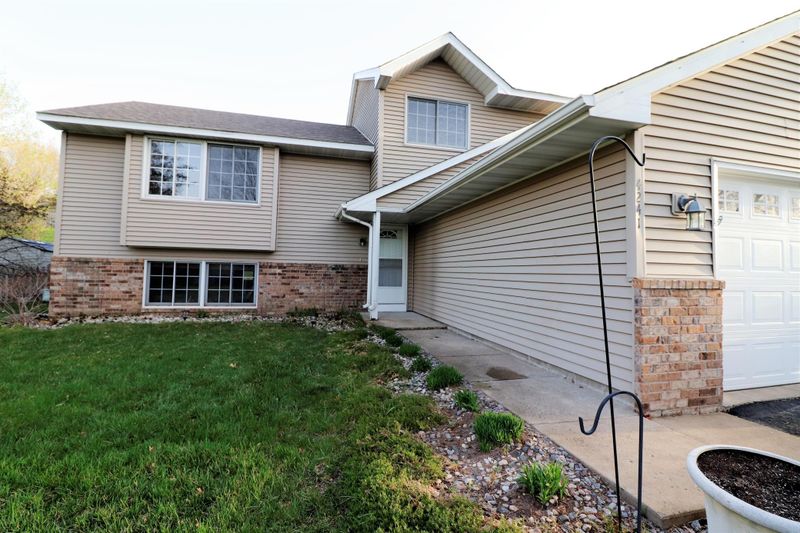 4241 W 150th St, Savage, MN 55378