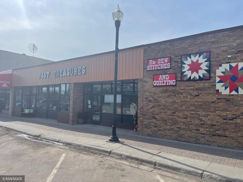 107 Main Ave N, Roseau, MN 56751