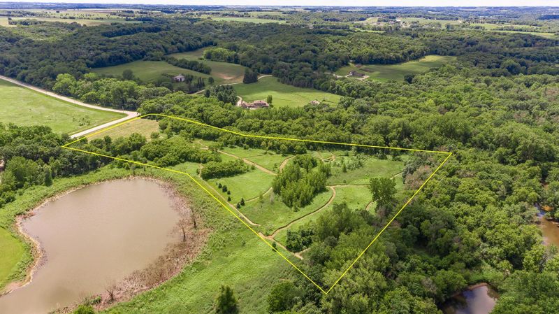52xx Meadow Crossing Rd SW, Rochester, MN 55902