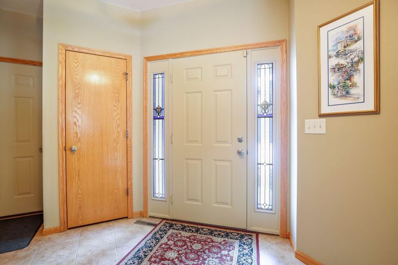 3473 Briarview Ct, Red Wing, MN 55066