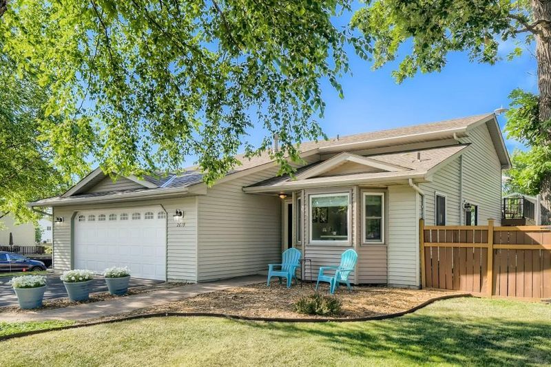 2619 94th Ave N, Brooklyn Park, MN 55444