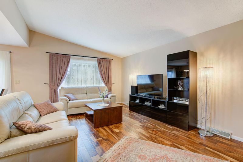 4845 Hodgson Connection, Shoreview, MN 55126