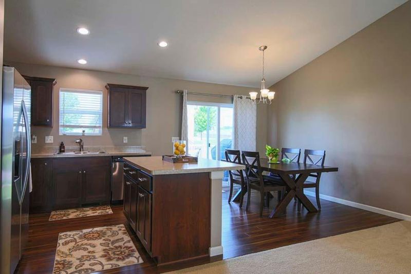 279 Greenway Dr, Delano, MN 55328