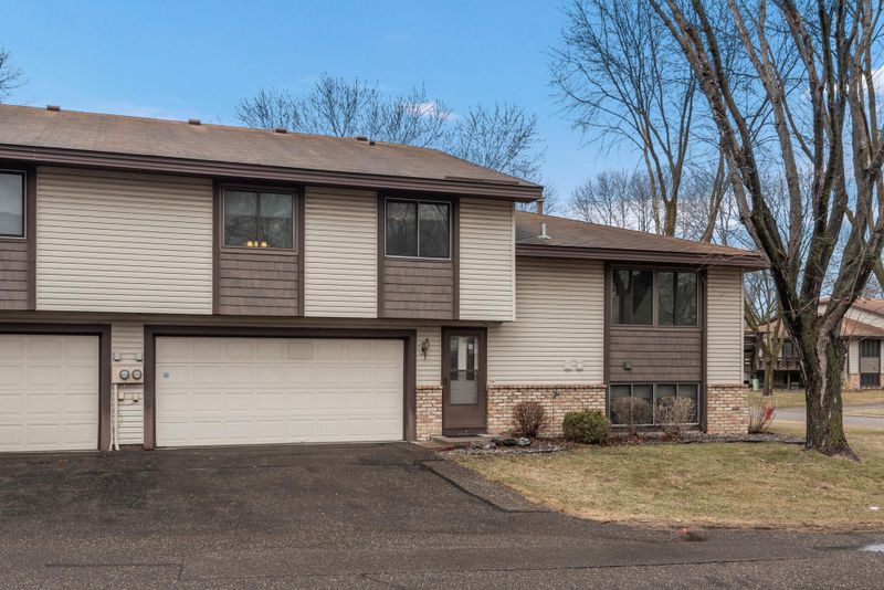 3817 Brookdale Cir N, Brooklyn Park, MN 55443
