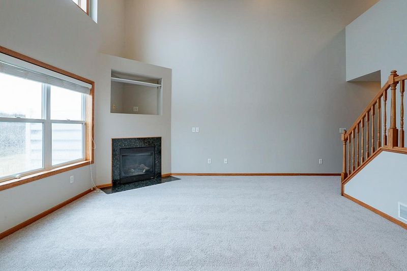 1771 Philipp Dr, Shakopee, MN 55379