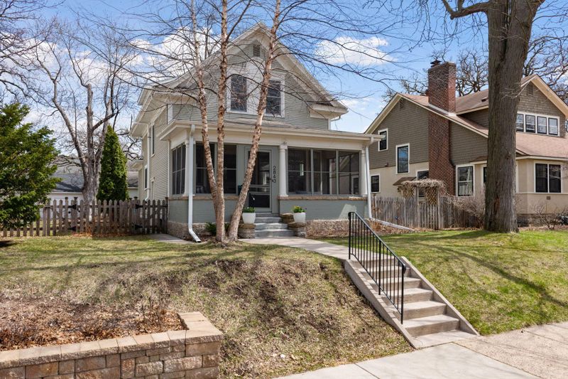 2843 James Ave S, Minneapolis, MN 55408
