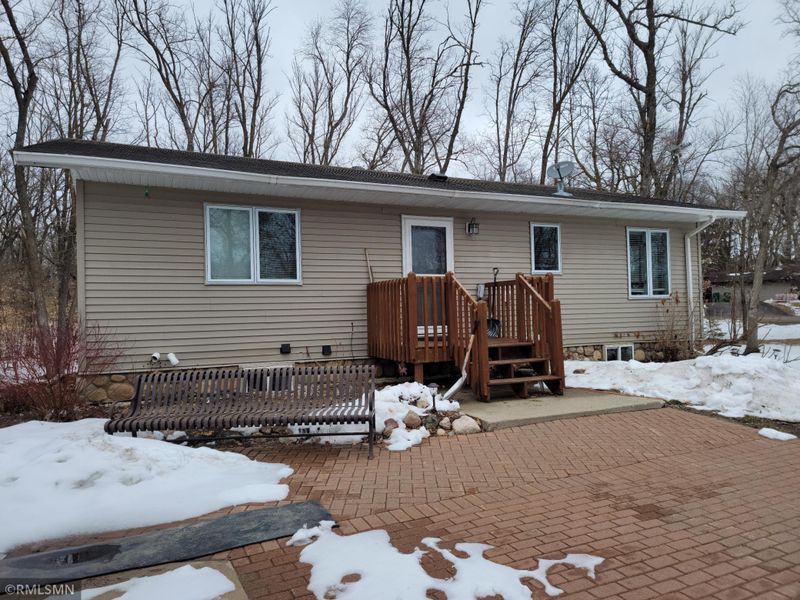 40195 Paradise Dr, Browerville, MN 56438