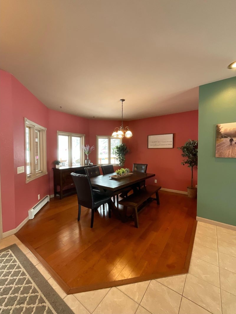 2657 Autumn Dr, Eveleth, MN 55734