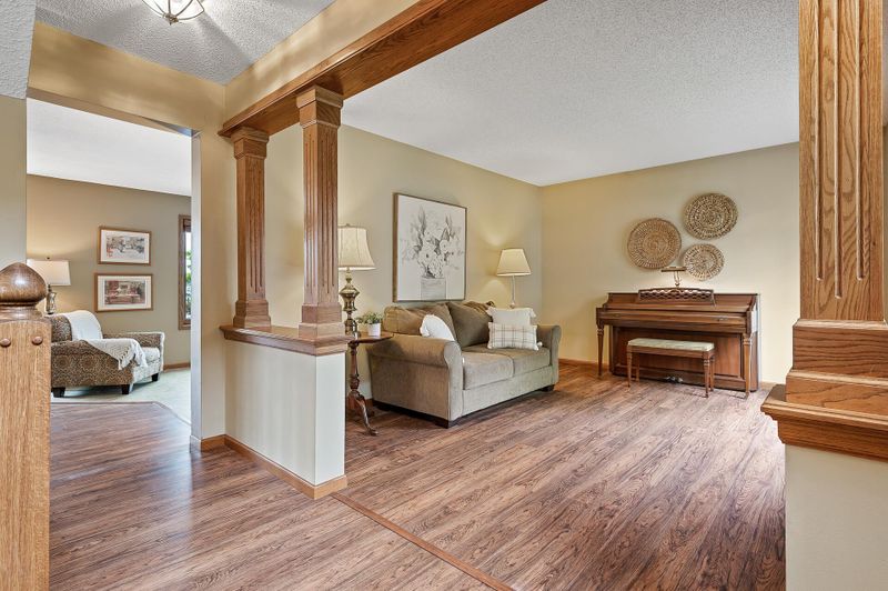 7170 Hidden Valley Trl S, Cottage Grove, MN 55016