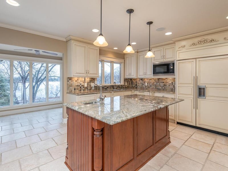 6601 W Shore Dr, Edina, MN 55435