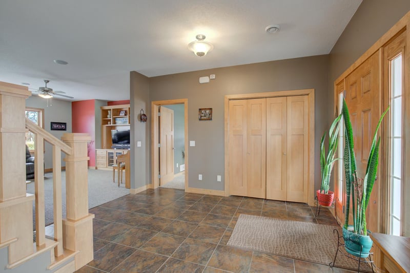 6939 30th St NE, Sauk Rapids, MN 56379