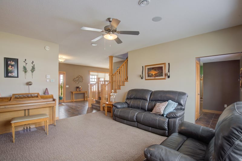 6939 30th St NE, Sauk Rapids, MN 56379
