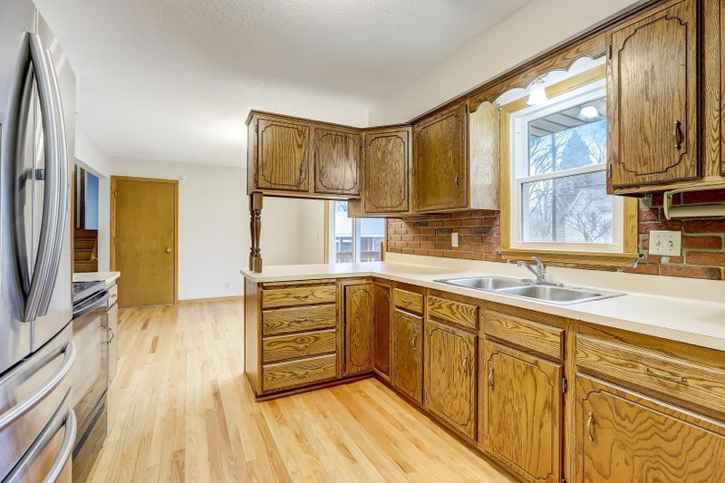 4717 76th Ave N, Brooklyn Park, MN 55443