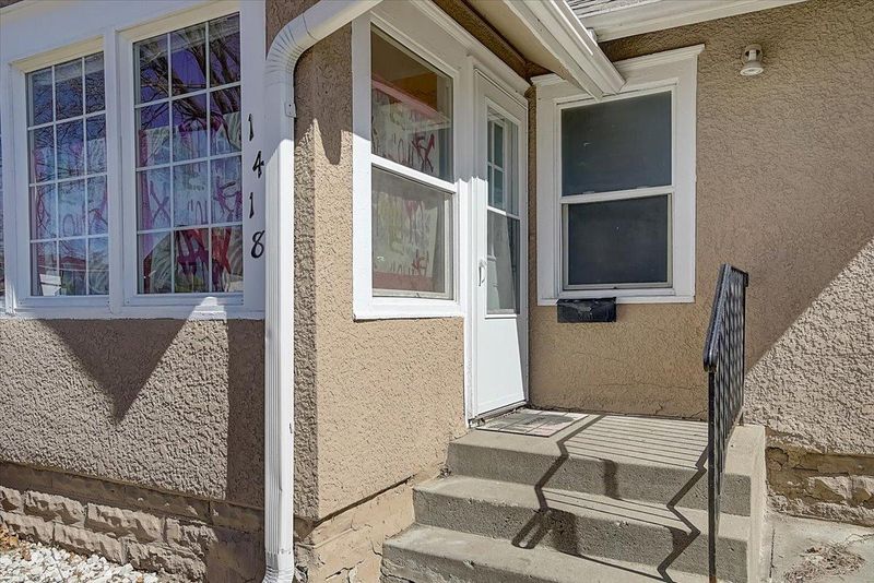 1418 Thomas Ave N, Minneapolis, MN 55411