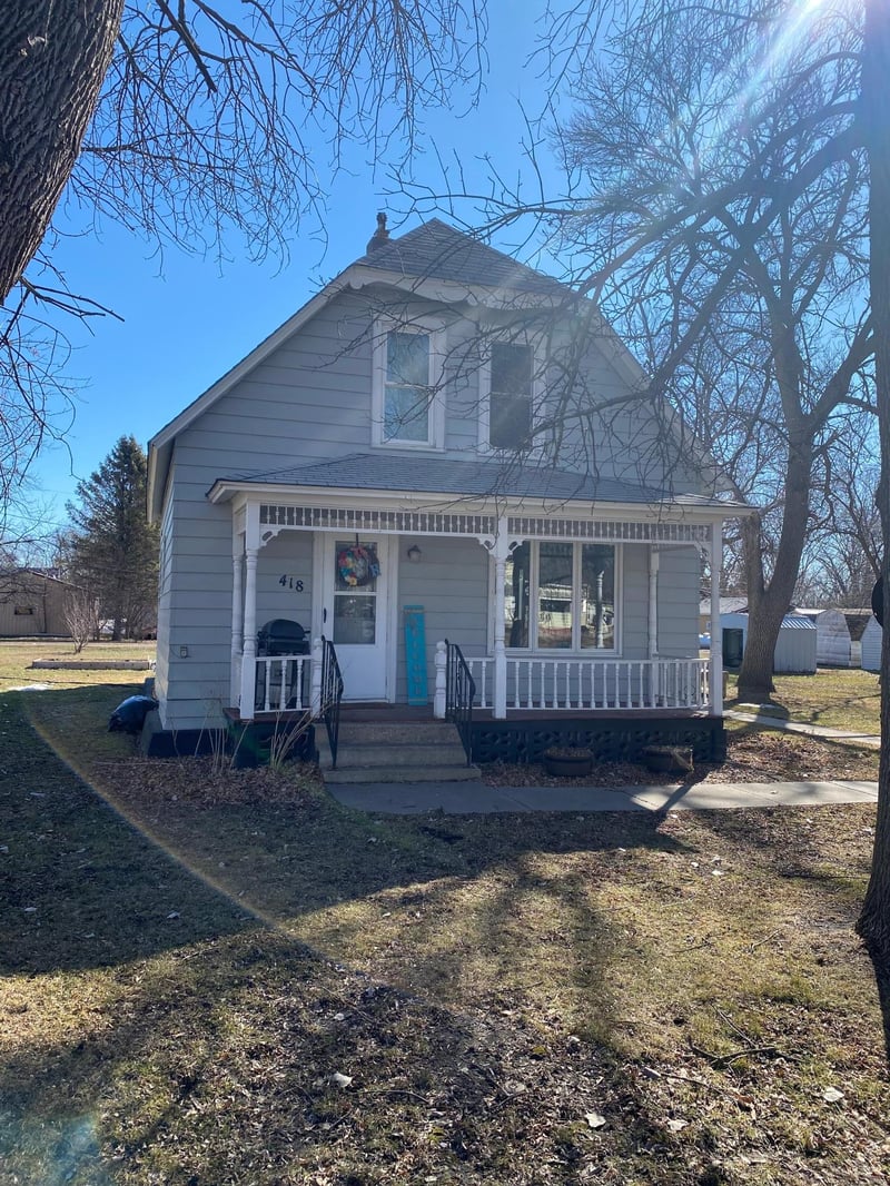 418 3rd St N, Browns Valley, MN 56219