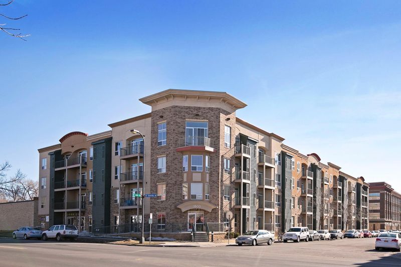 2600 University Ave SE #308, Minneapolis, MN 55414