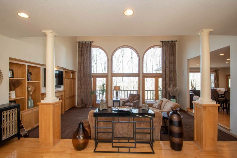 10565 Prairie Ln, Hanover, MN 55341