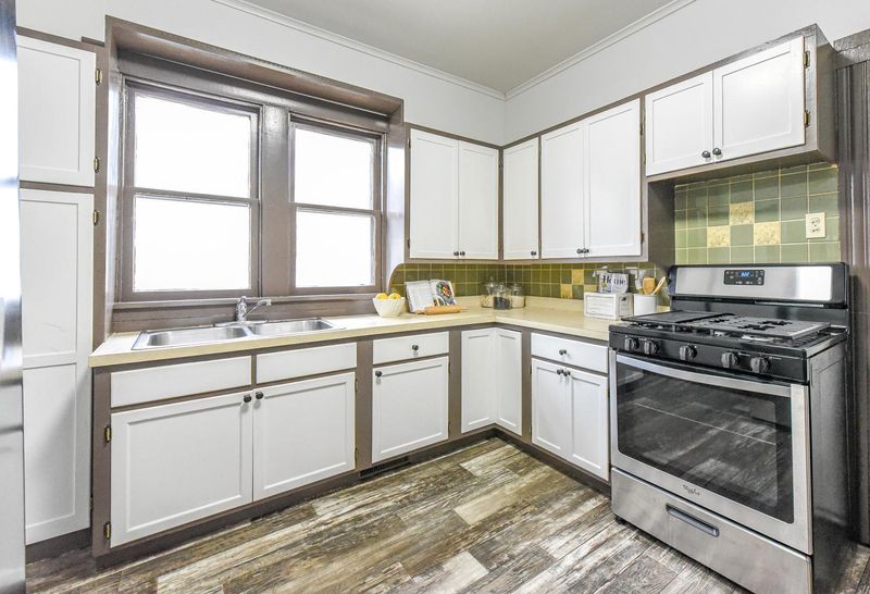 820 2nd Ave NE, Staples, MN 56479
