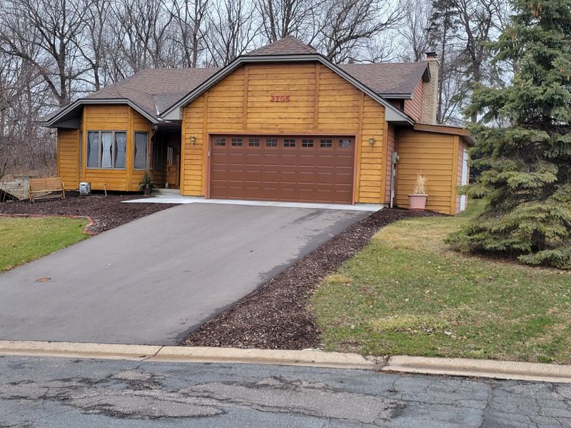 2705 79th Ct E, Inver Grove Heights, MN 55076
