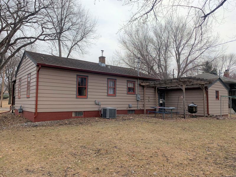 521 N 10th St, Montevideo, MN 56265