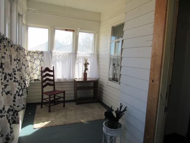 217 N Thompson Ave, Rushmore, MN 56168