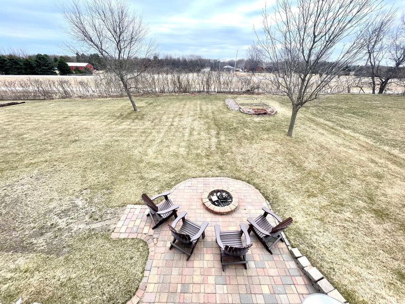 2211 Hope Ave, Lester Prairie, MN 55354