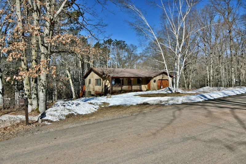 N5487 Oakwood Dr, Spooner, WI 54801
