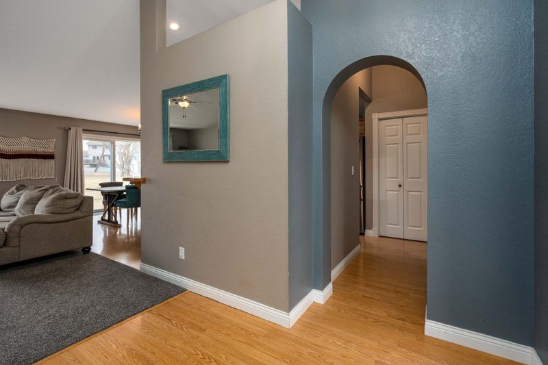 1810 Keller Pl NE, Owatonna, MN 55060